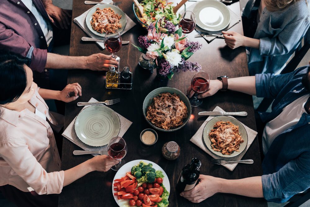 decorar a mesa de jantar